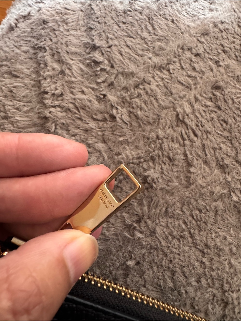 Marc Jacobs Black Leather Card & Key Holder with Gold Hardware - Picture 3 of 4